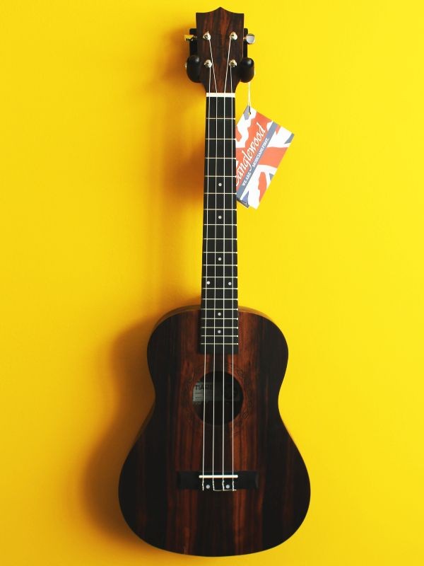 Tanglewood TWT-20 Tiare Bariton Ukulele